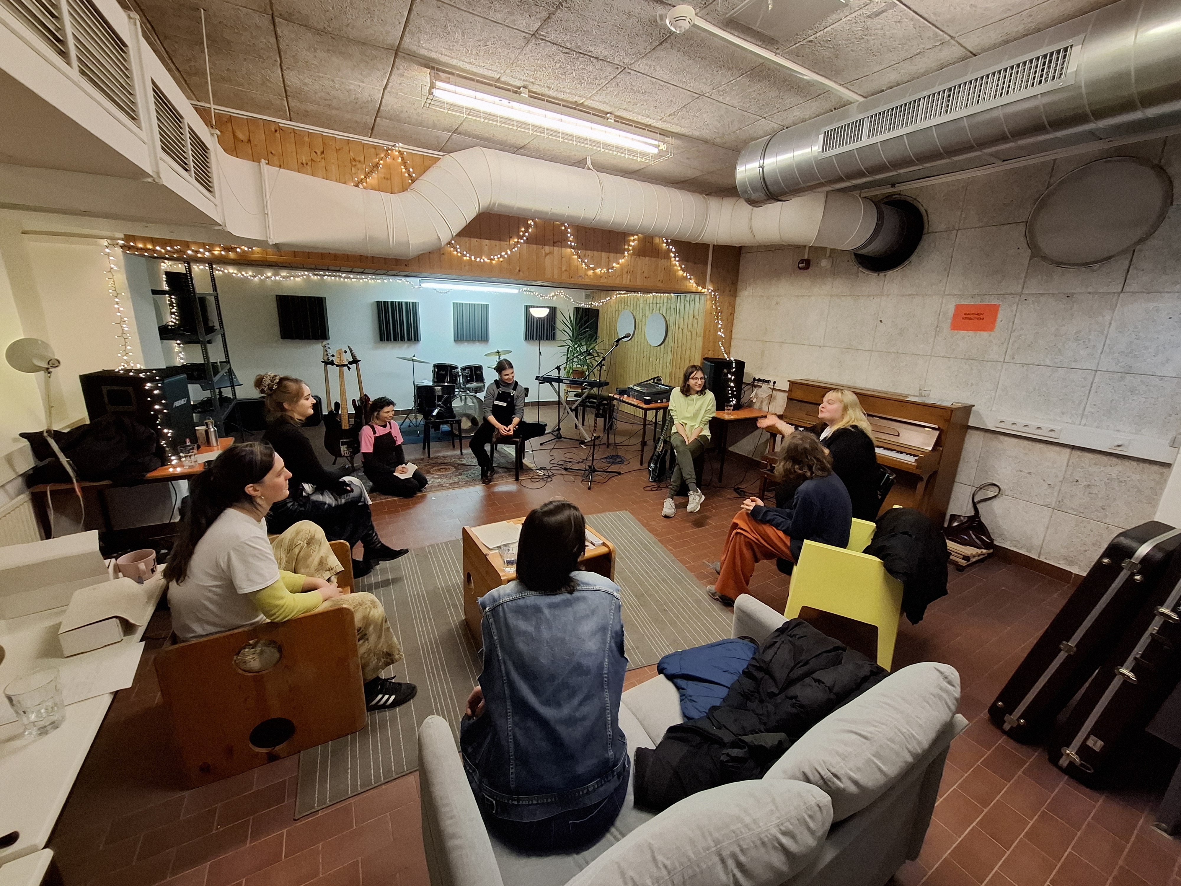 TO BE: a rockstar (1)